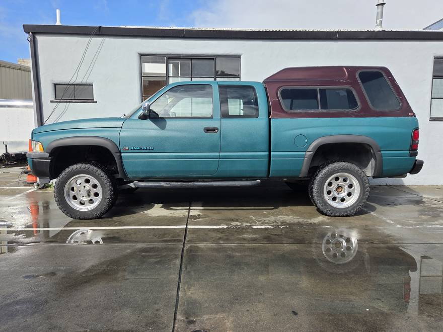 DODGE RAM 1500 4×4 1996